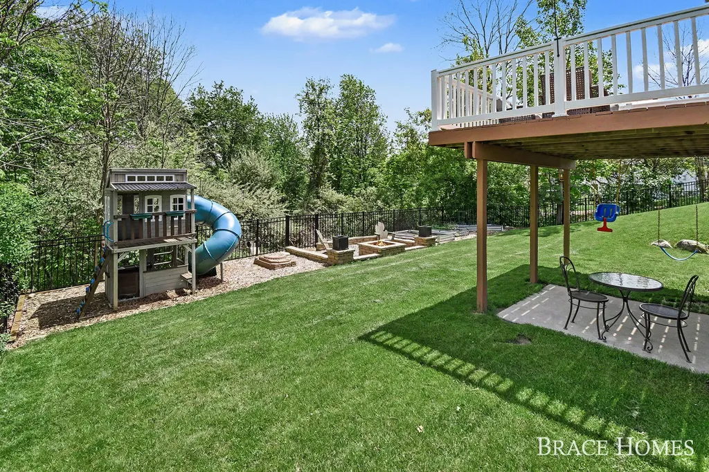 156 Hightower Drive NE Rockford City MI 49341
