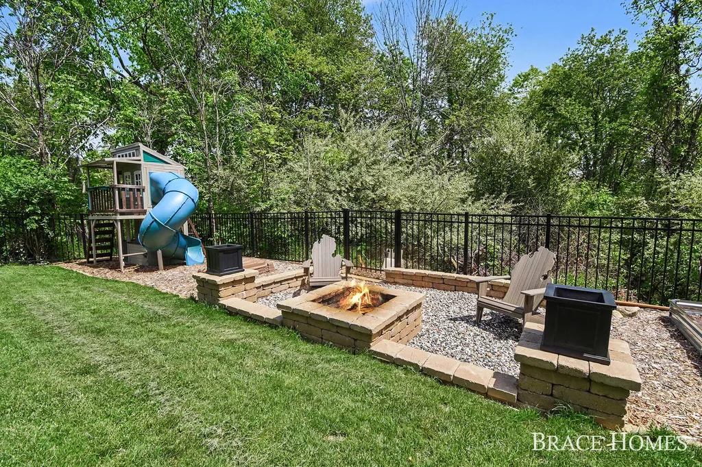 156 Hightower Drive NE Rockford City MI 49341
