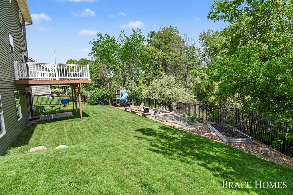 156 Hightower Drive NE Rockford City MI 49341