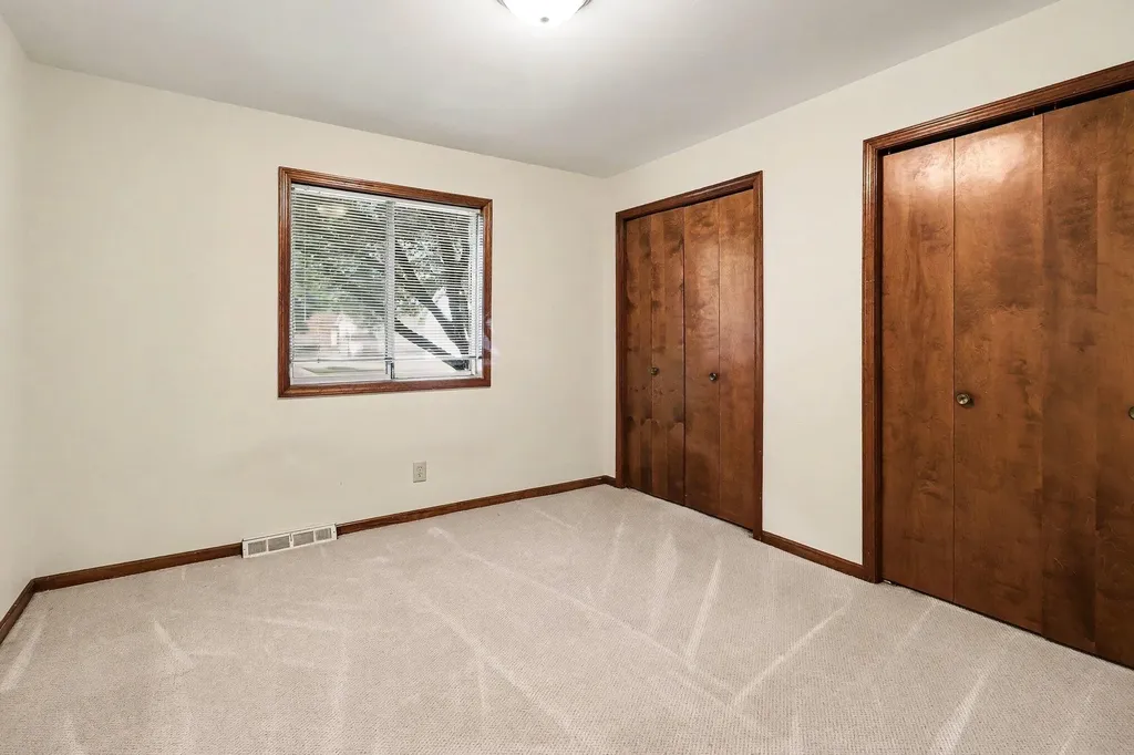 5851 Leisure South Drive SE Kentwood City MI 49548
