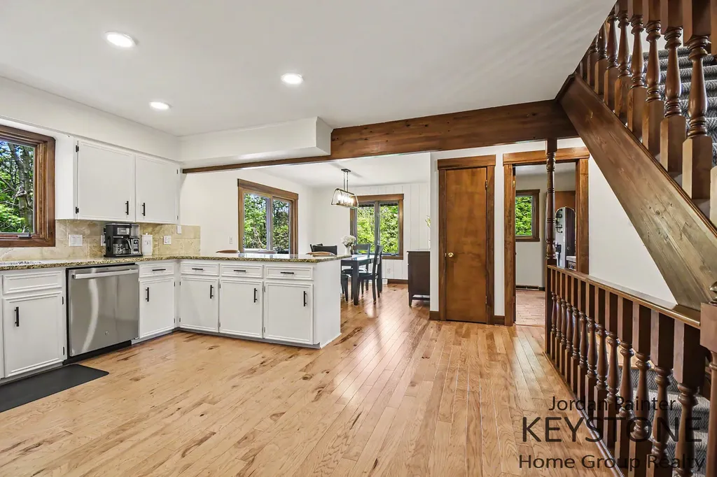 5964 Chicago Drive Zeeland Charter Township MI 49464
