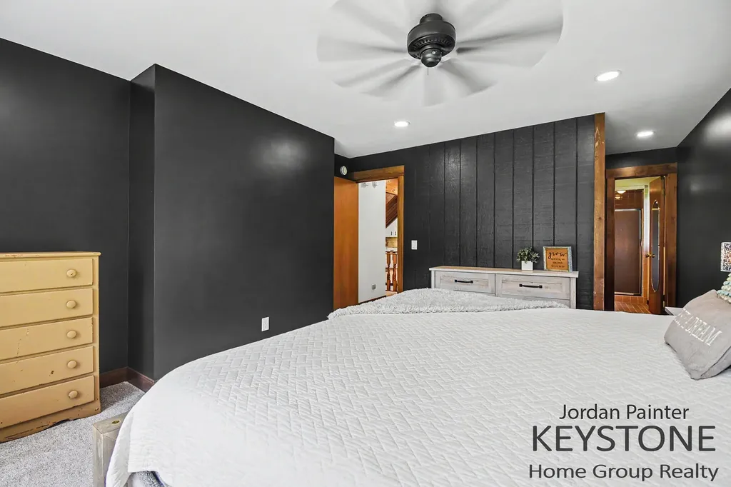 5964 Chicago Drive Zeeland Charter Township MI 49464