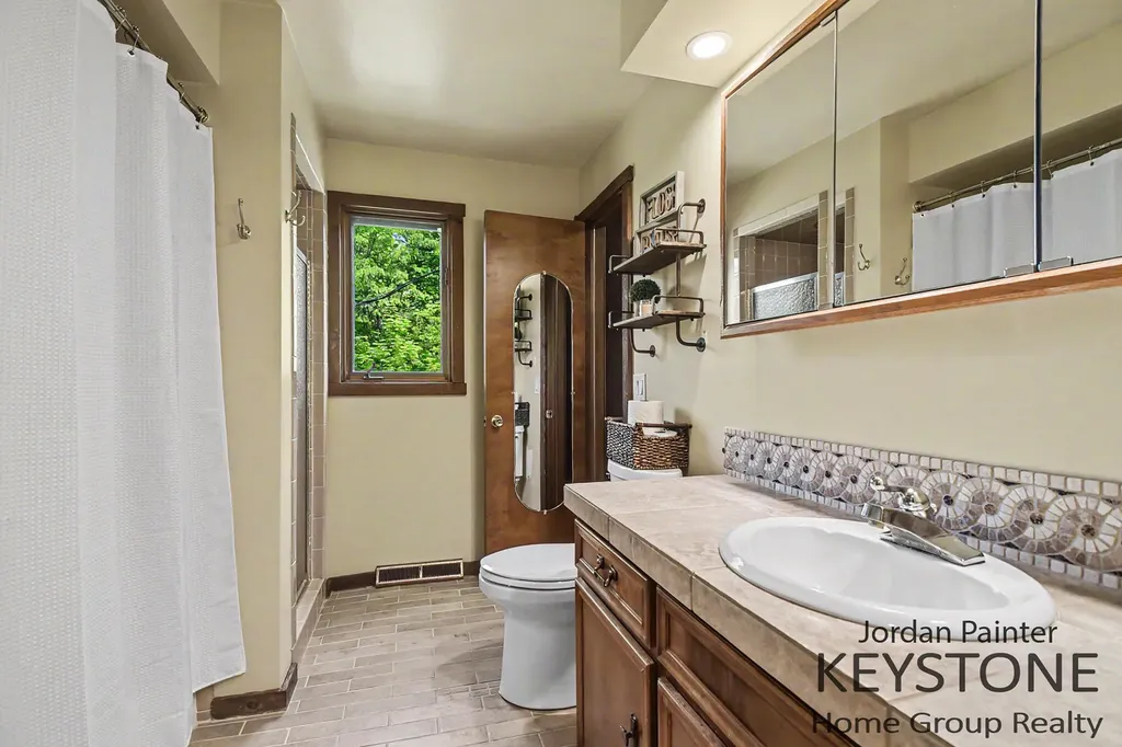 5964 Chicago Drive Zeeland Charter Township MI 49464