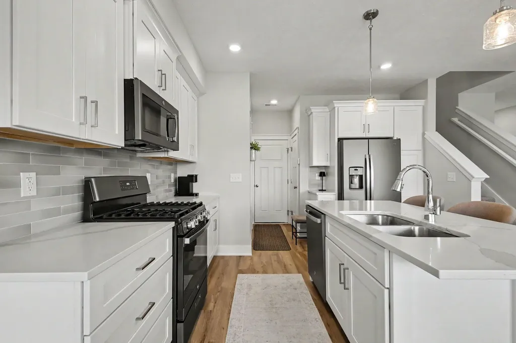 4819 Stonewood River Avenue SW Wyoming City MI 49418