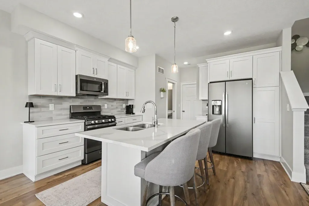 4819 Stonewood River Avenue SW Wyoming City MI 49418