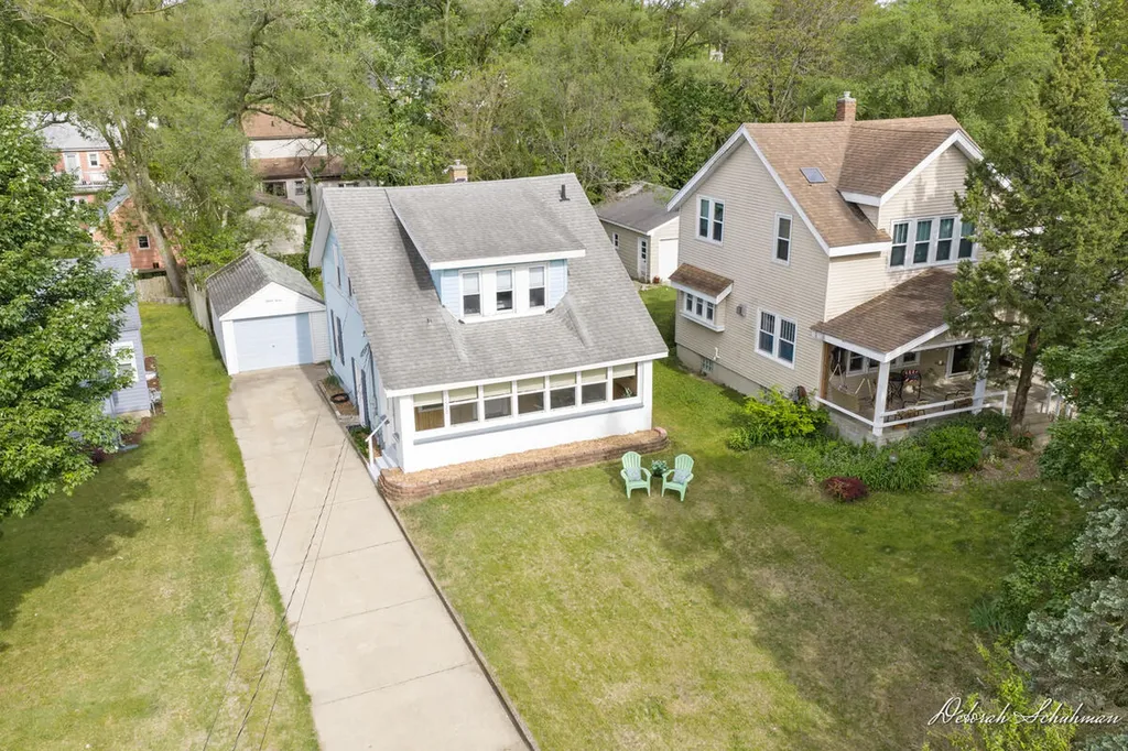 1520 Silver Creek Avenue SE Grand Rapids City MI 49507