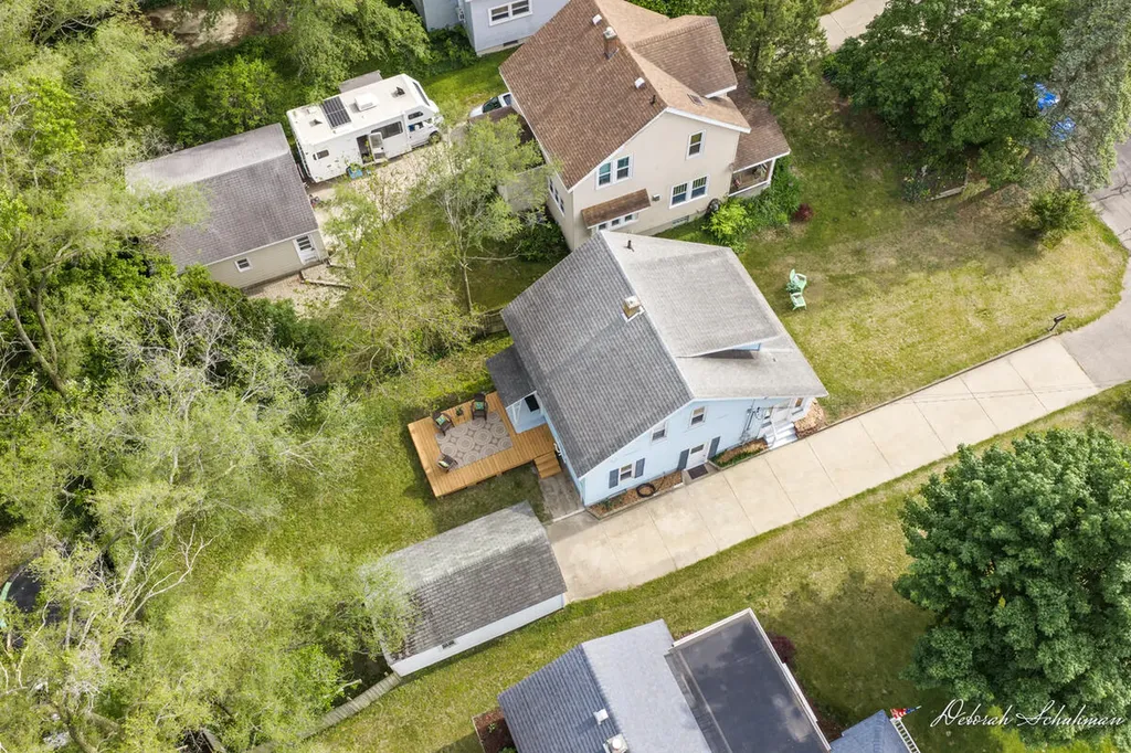 1520 Silver Creek Avenue SE Grand Rapids City MI 49507