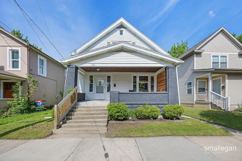 1321 Davis Avenue NW Grand Rapids City MI 49504
