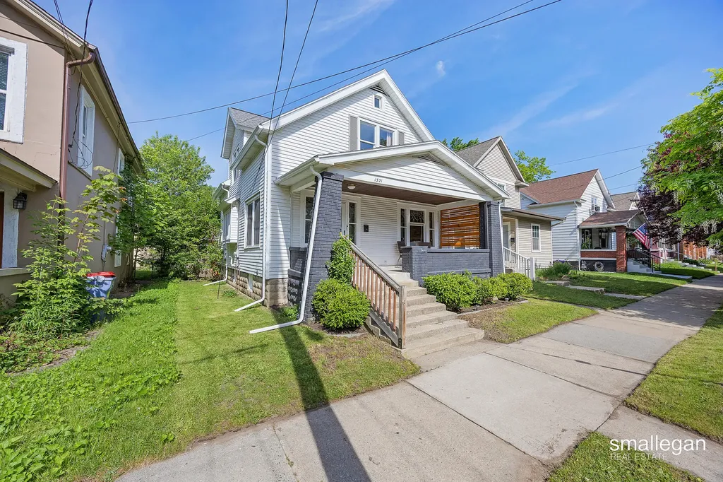 1321 Davis Avenue NW Grand Rapids City MI 49504