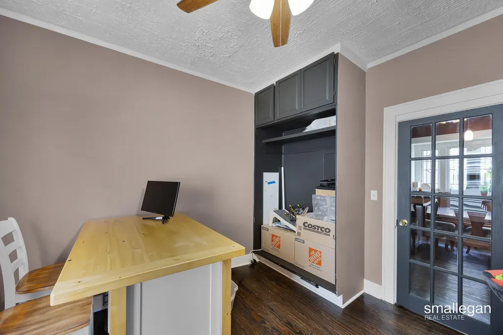 1321 Davis Avenue NW Grand Rapids City MI 49504