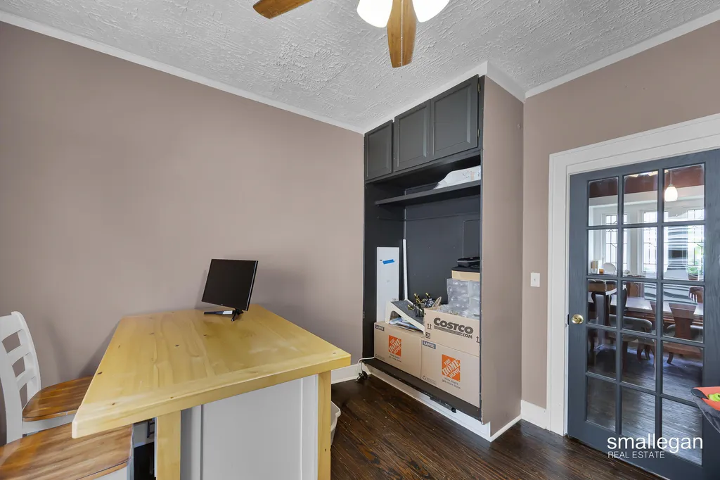 1321 Davis Avenue NW Grand Rapids City MI 49504