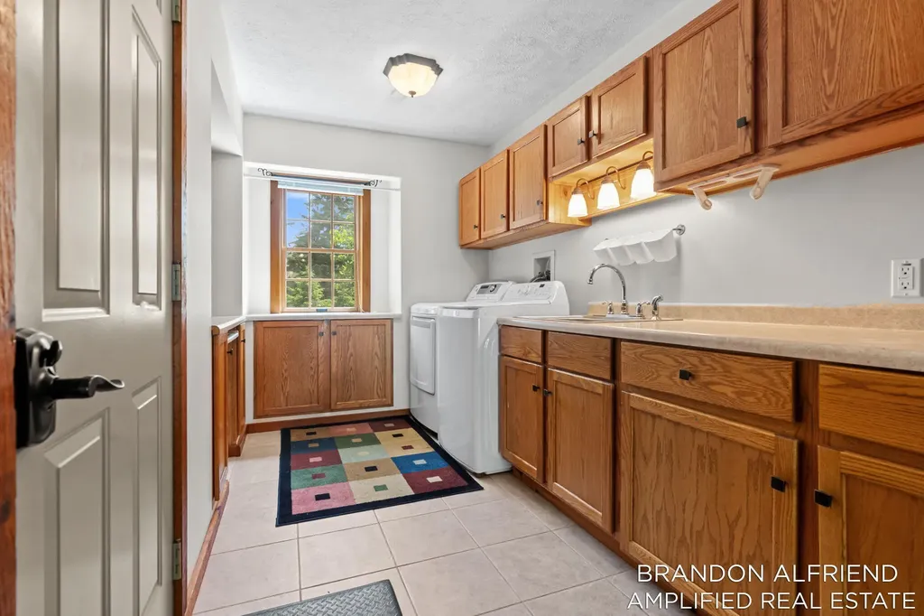 10226 SW Greenville Road Greenville City MI 48838