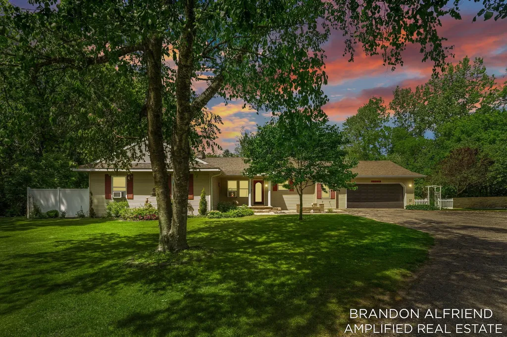 10226 SW Greenville Road Greenville City MI 48838