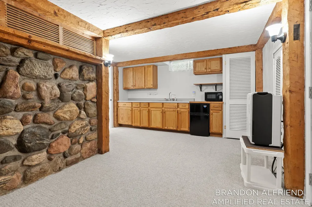 10226 SW Greenville Road Greenville City MI 48838