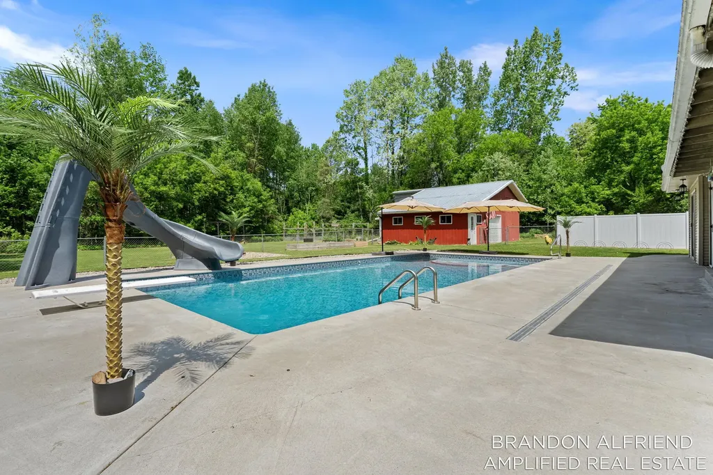 10226 SW Greenville Road Greenville City MI 48838