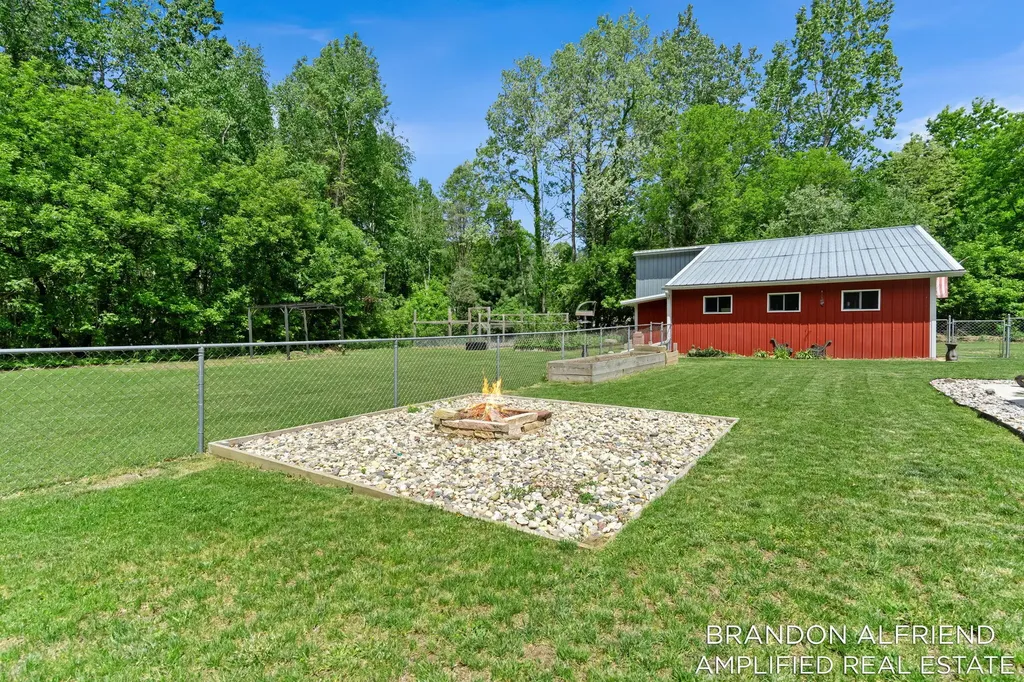 10226 SW Greenville Road Greenville City MI 48838
