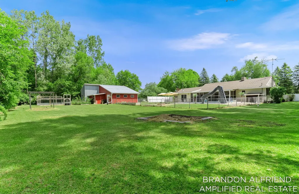 10226 SW Greenville Road Greenville City MI 48838