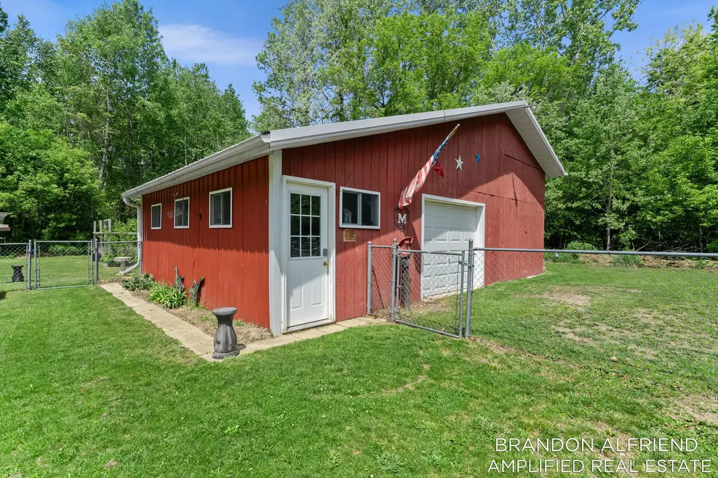 10226 SW Greenville Road Greenville City MI 48838