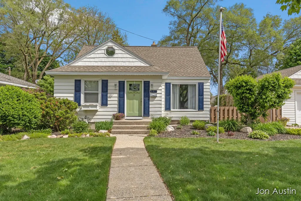 847 Blanchard Street SW Wyoming City MI 49509