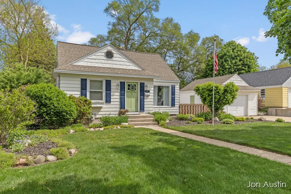 847 Blanchard Street SW Wyoming City MI 49509