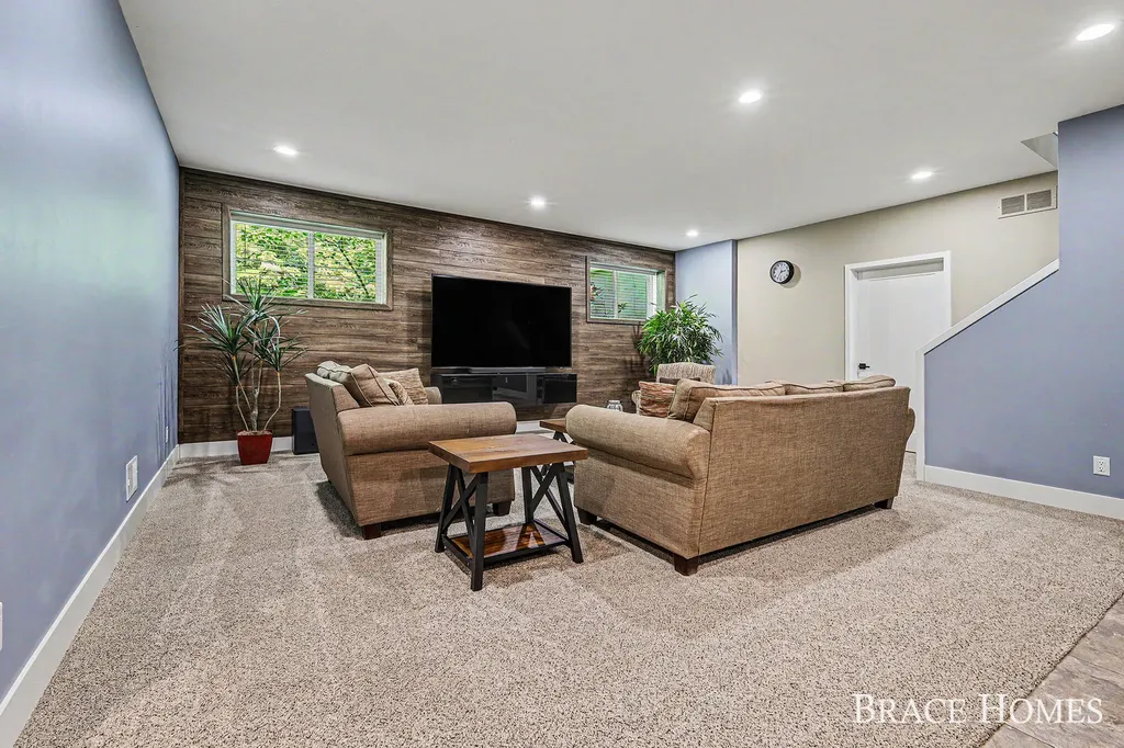 6234 Hall Street SE Cascade Charter Township MI 49546