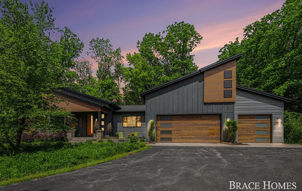 6234 Hall Street SE Cascade Charter Township MI 49546