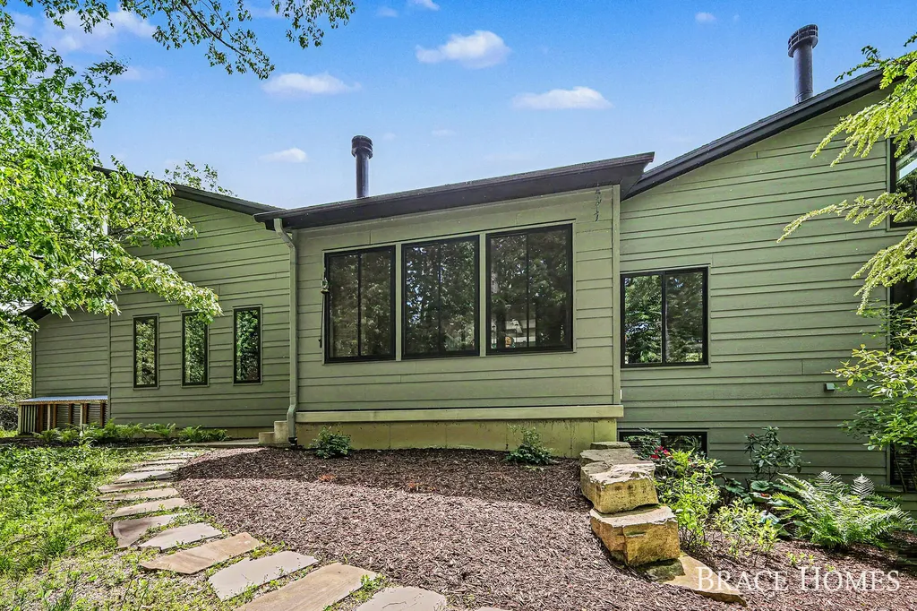 6234 Hall Street SE Cascade Charter Township MI 49546