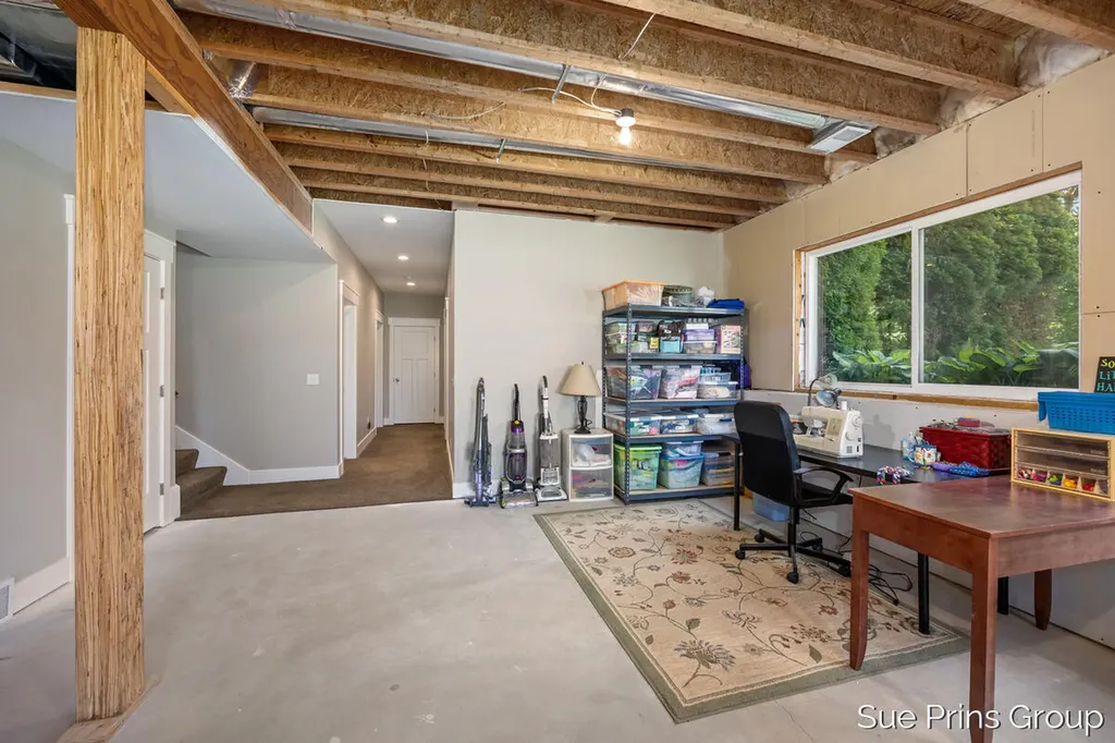 8429 Pinecroft Court Blendon Township MI 49426