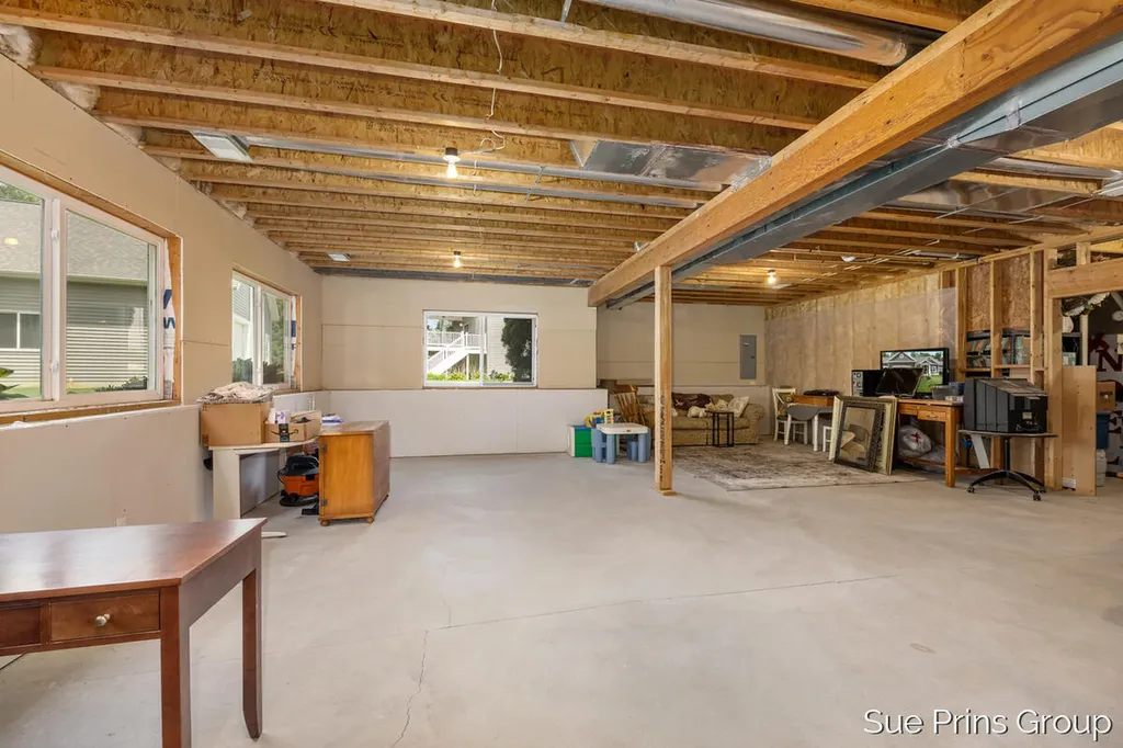 8429 Pinecroft Court Blendon Township MI 49426