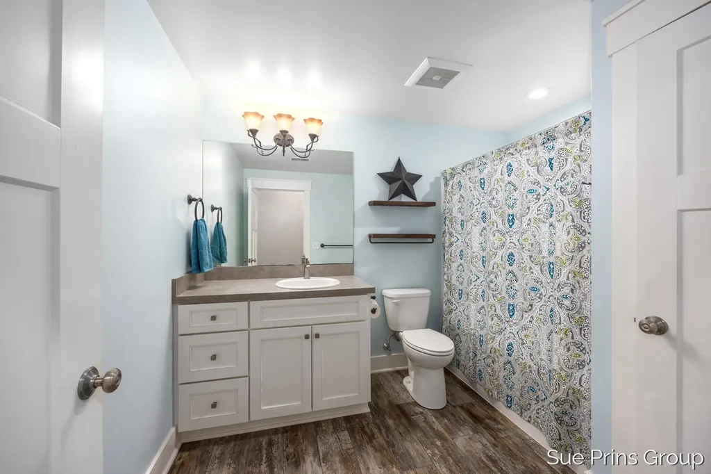 8429 Pinecroft Court Blendon Township MI 49426