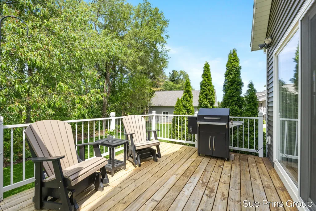8429 Pinecroft Court Blendon Township MI 49426