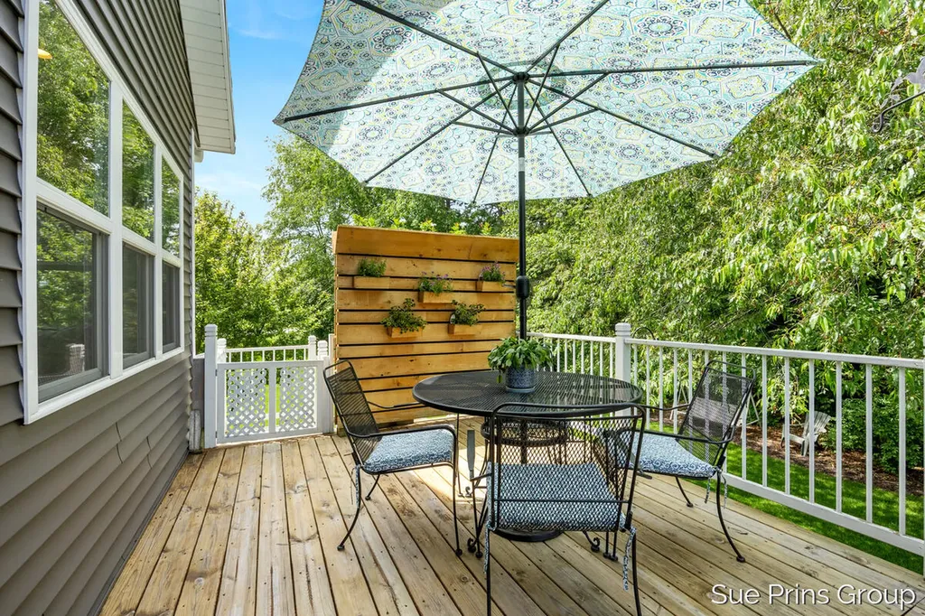 8429 Pinecroft Court Blendon Township MI 49426