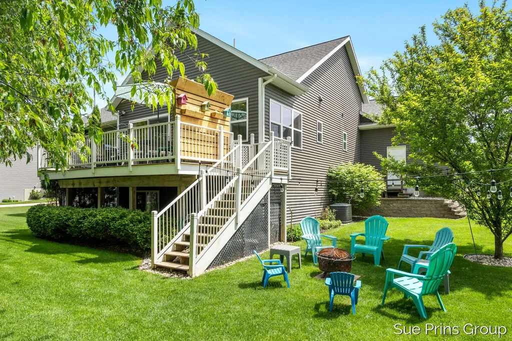 8429 Pinecroft Court Blendon Township MI 49426