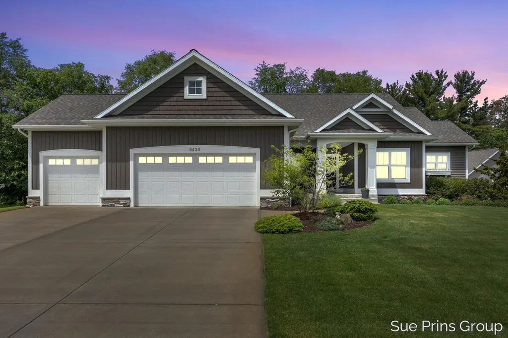 8429 Pinecroft Court Blendon Township MI 49426