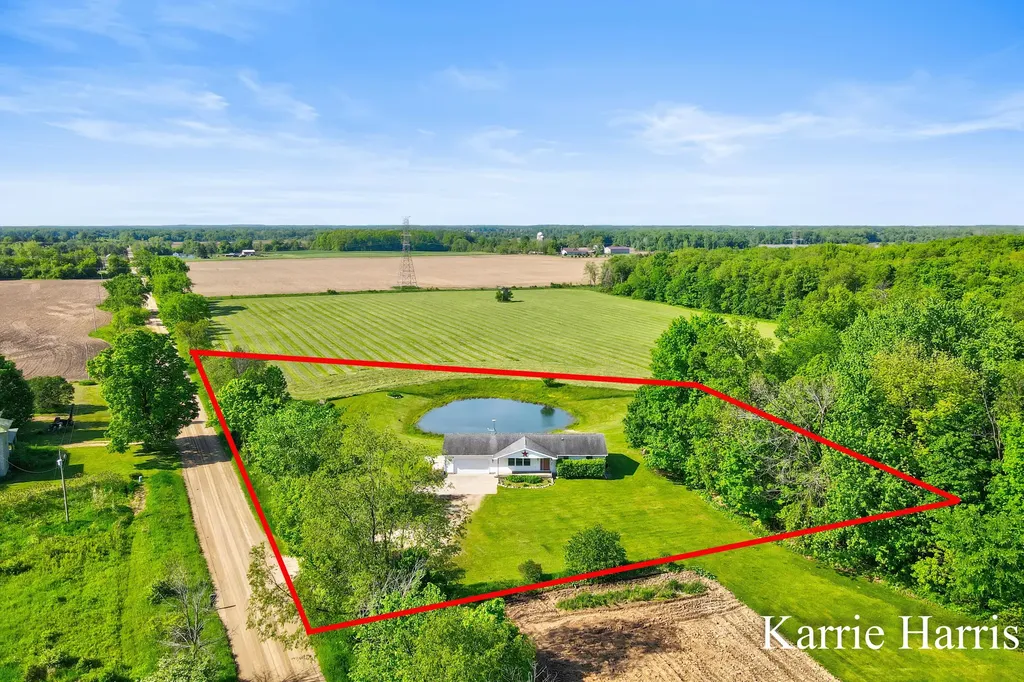 6048 S Cedar Lake Road SE Bushnell Township MI 48884