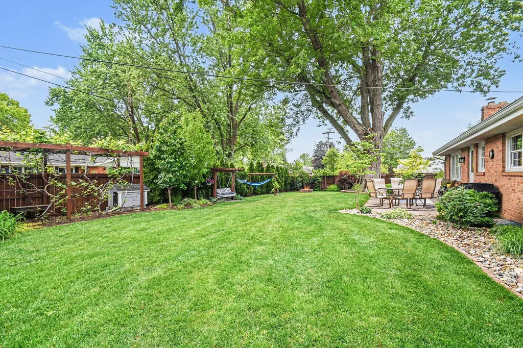 1576 S Bonny Bruce Drive Lincoln Charter Township MI 49127