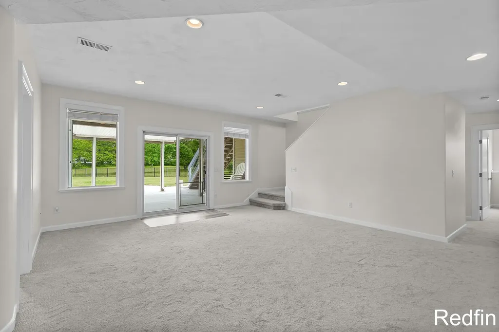10580 Stirrup Drive Gaines Charter Township MI 49316