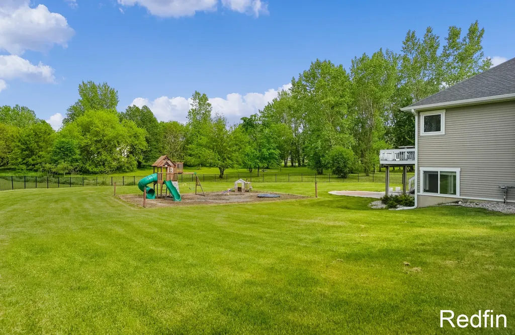 10580 Stirrup Drive Gaines Charter Township MI 49316