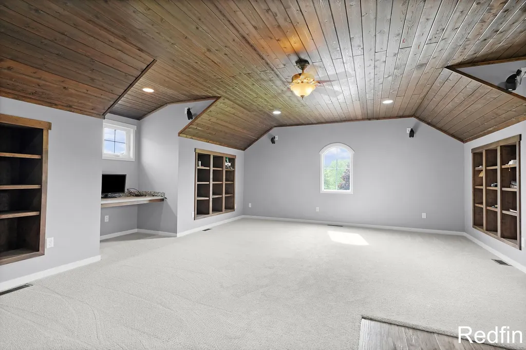 10580 Stirrup Drive Gaines Charter Township MI 49316