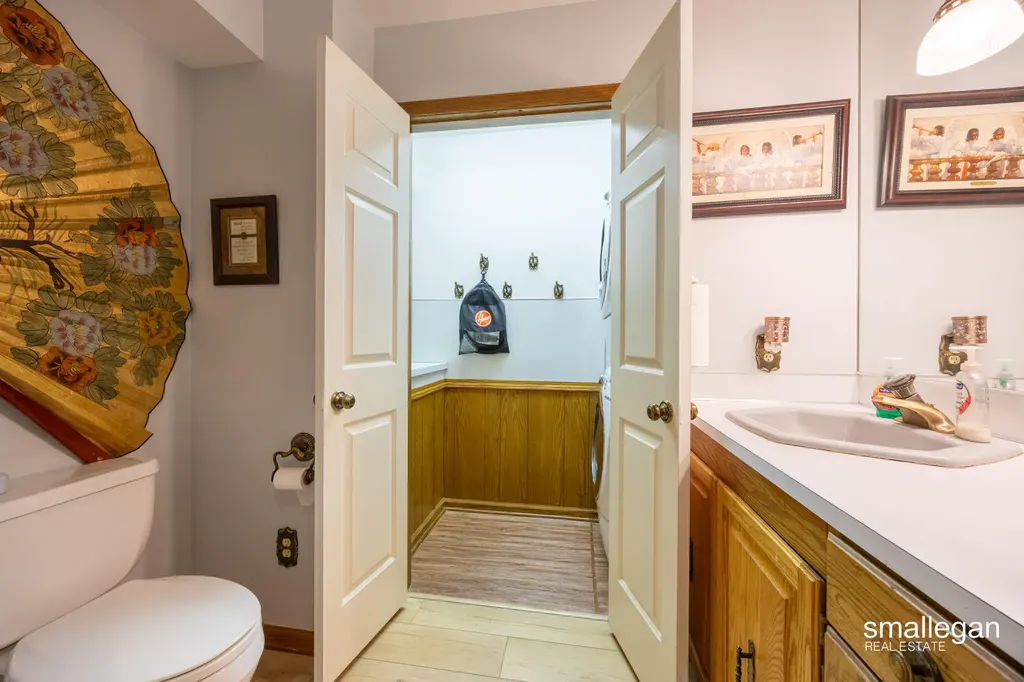 4213 Redbush Drive SW Grandville City MI 49418