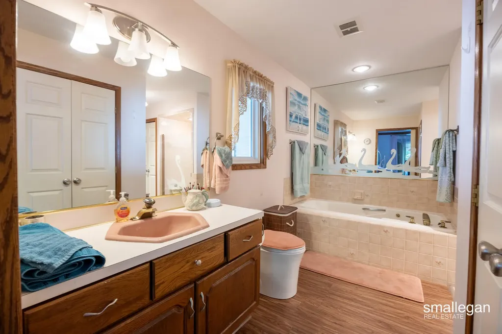 4213 Redbush Drive SW Grandville City MI 49418