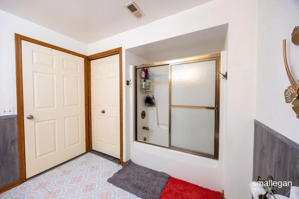 4213 Redbush Drive SW Grandville City MI 49418