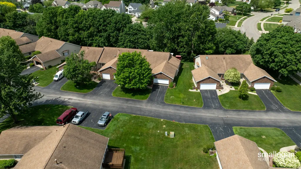 4213 Redbush Drive SW Grandville City MI 49418