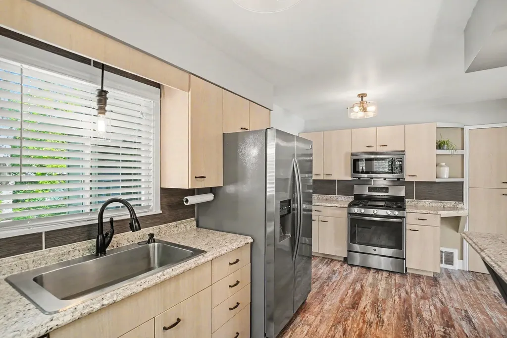 1831 Diamond Avenue NE Grand Rapids City MI 49505