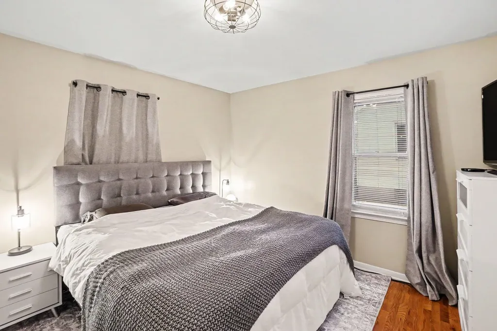 1831 Diamond Avenue NE Grand Rapids City MI 49505
