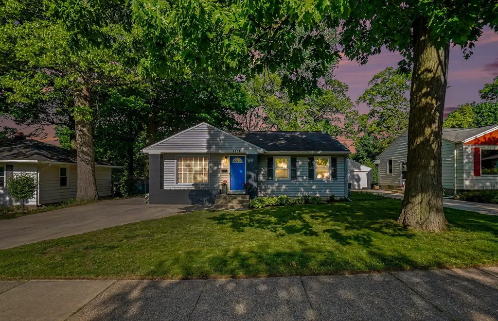 1831 Diamond Avenue NE Grand Rapids City MI 49505