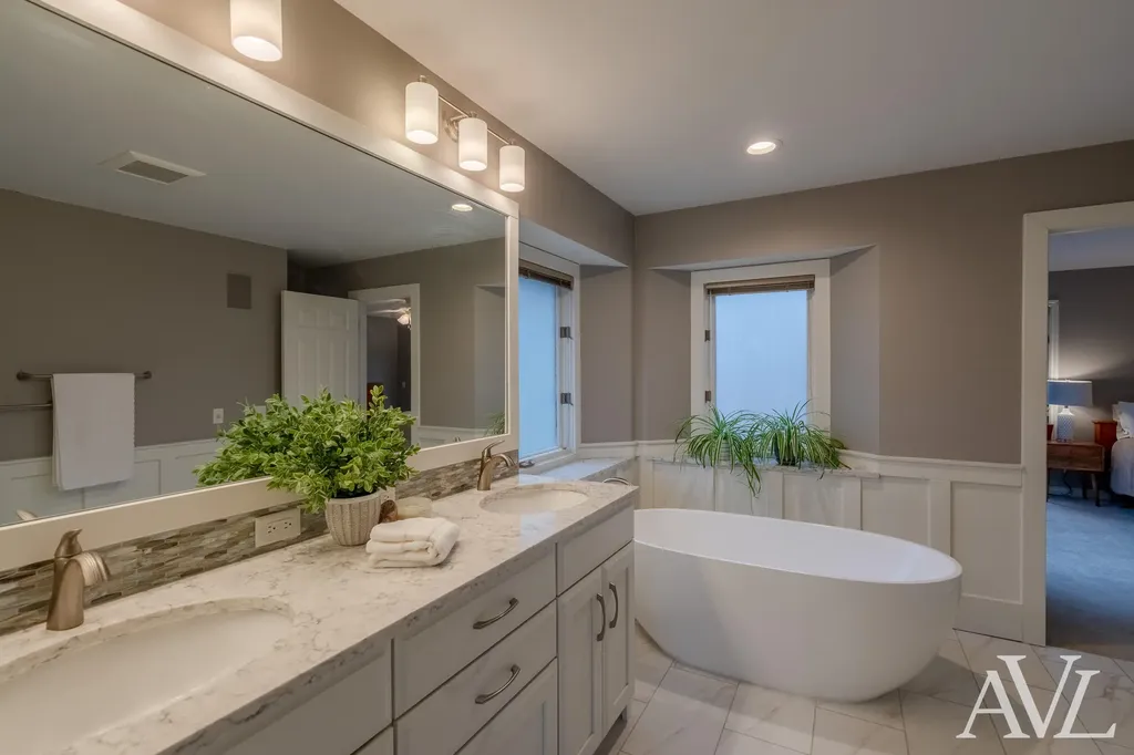 6250 Cannon Highlands Drive NE Cannon Township MI 49306