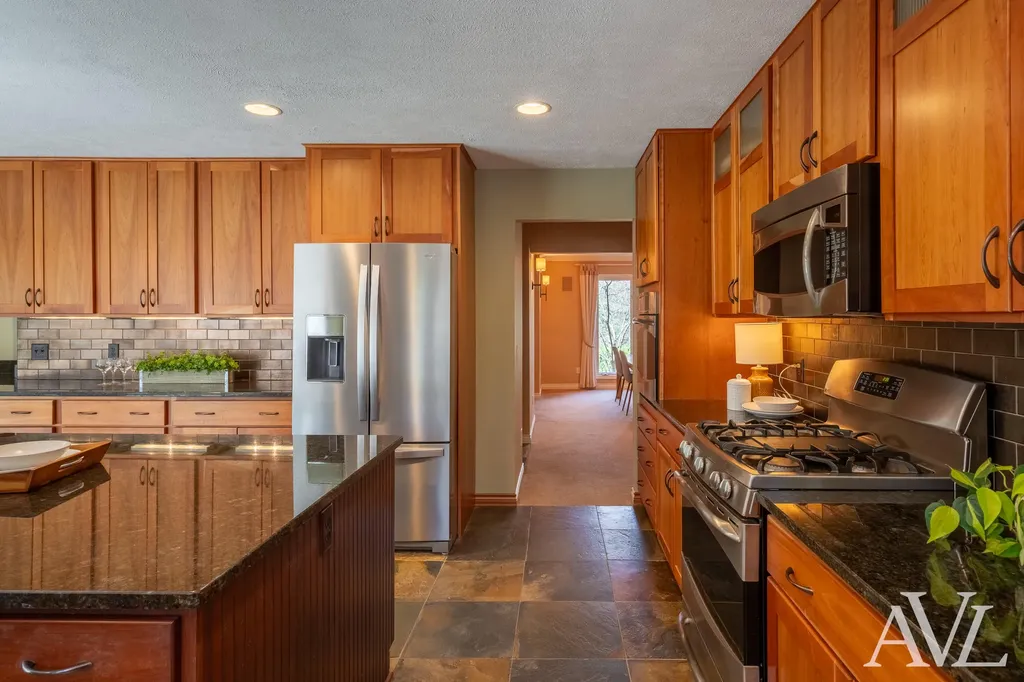 6250 Cannon Highlands Drive NE Cannon Township MI 49306