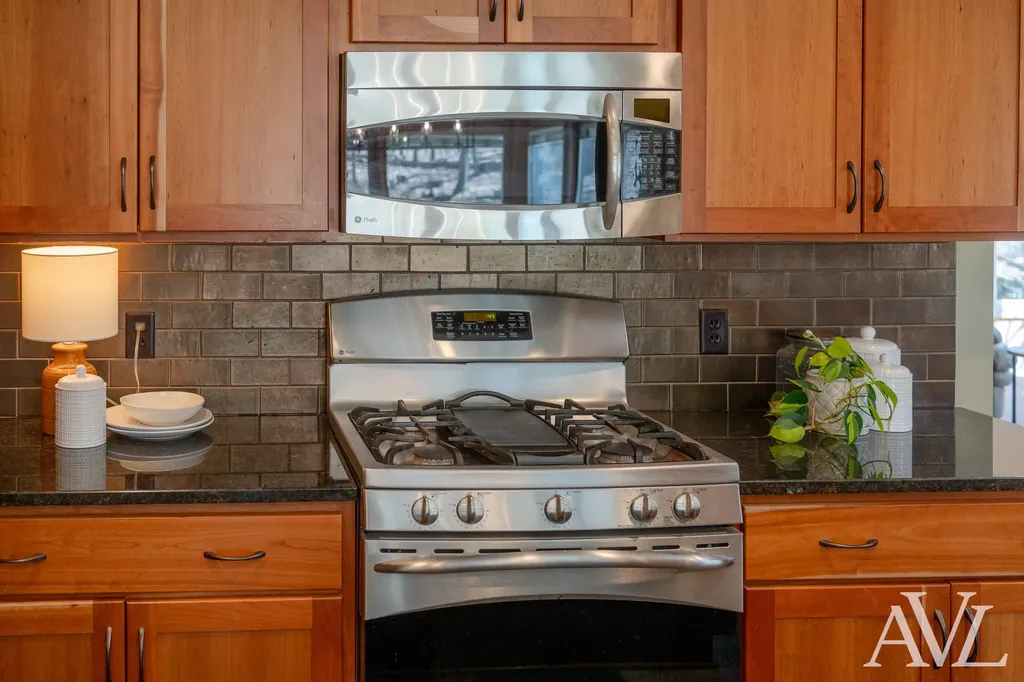 6250 Cannon Highlands Drive NE Cannon Township MI 49306