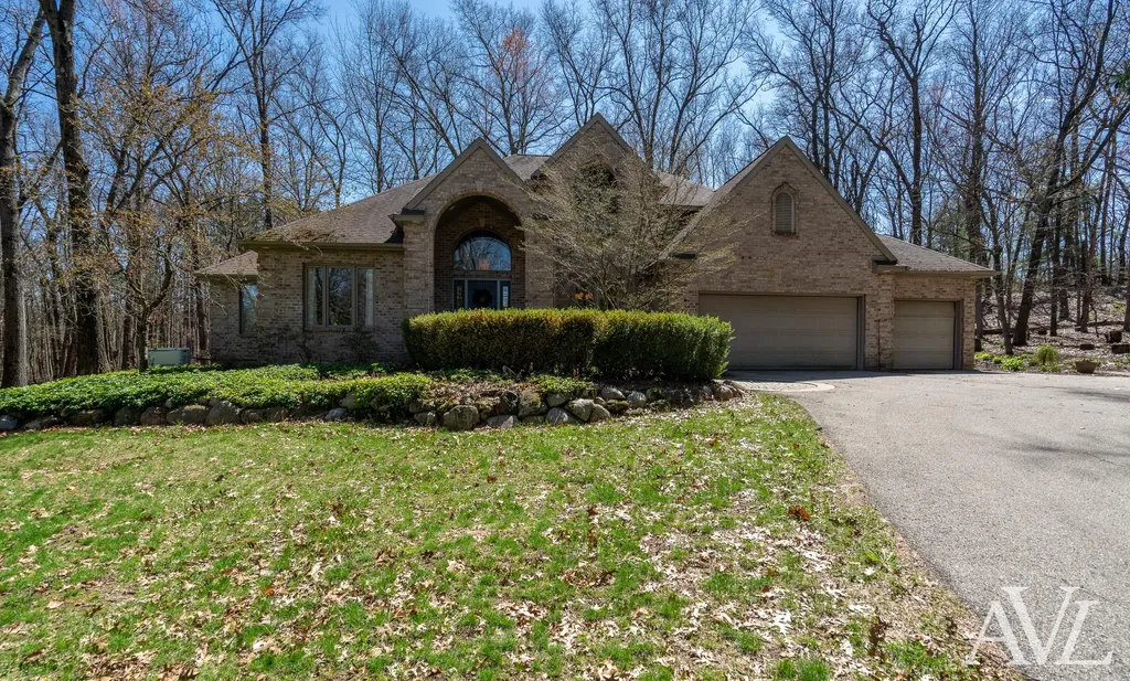 6250 Cannon Highlands Drive NE Cannon Township MI 49306